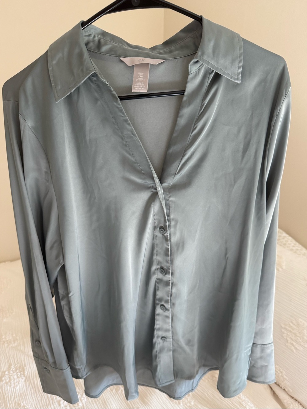 H&M Silky Button-Down Blouse in Sage Green, M
